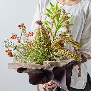 季節を家に取り入れる。秋のお花を束ねるレッスン