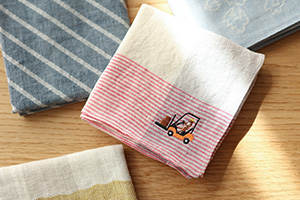倉庫限定刺繍ハンカチ