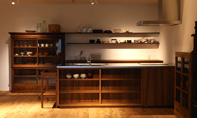 ③オンラインショップを支える、撮影スタジオも完備