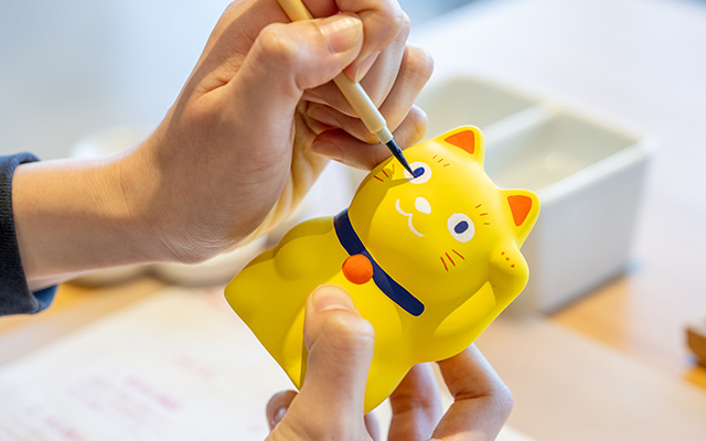 招き猫絵付け体験