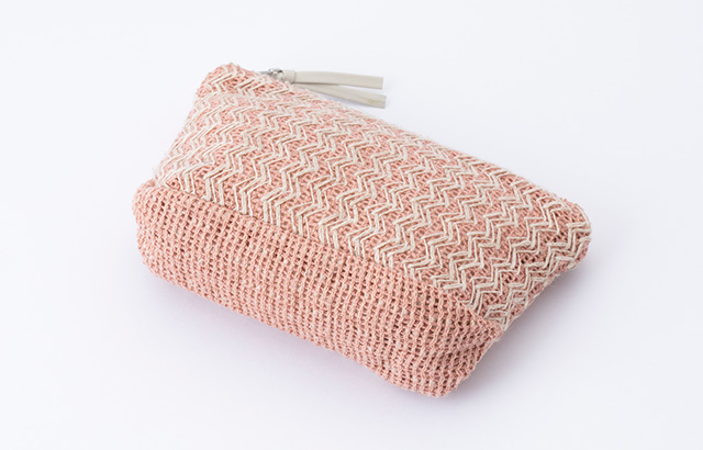 マチのある立体的な形が使いやすい