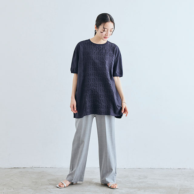 刺繍の半袖チュニック　山路紋