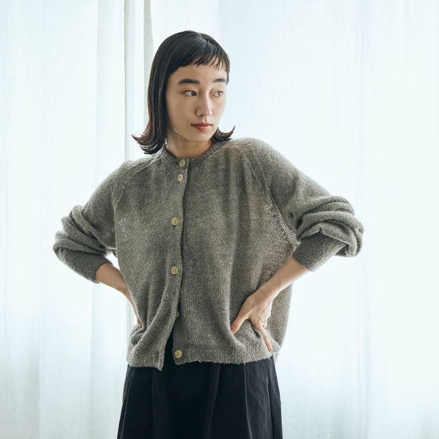 防縮ウールのブークレヤーンカーディガン