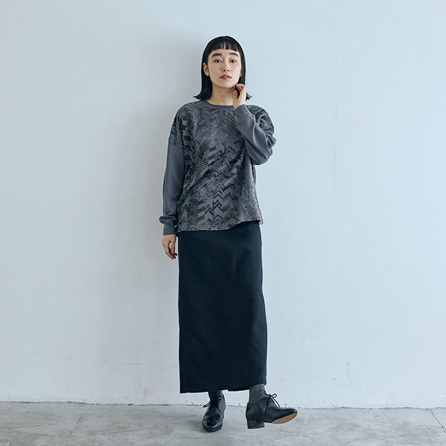 めぐり布 後ろボタンカットソー