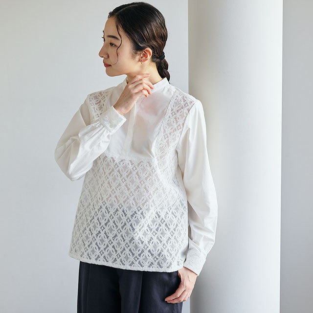 刺繍のブラウス