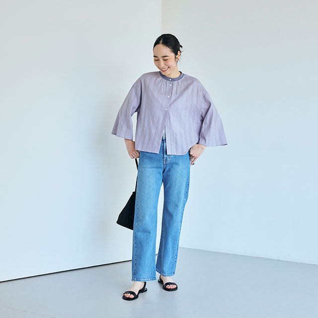 からみ織の羽織りブラウス