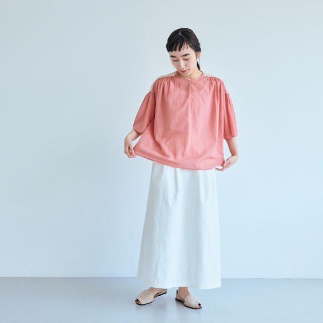 ラッセル編みのプルオーバー