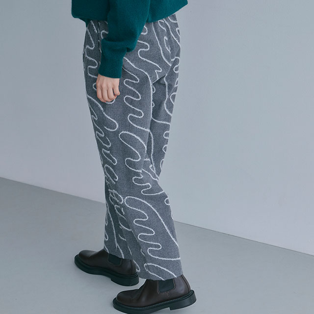 布ぬのパンツ　羽モール刺繍