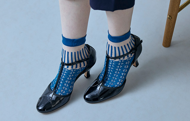 透かし編みの靴下で見た目に涼しくおしゃれに