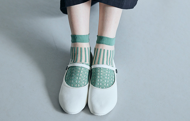 しめつけない、やさしい履き心地