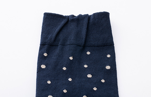 しめつけない、やさしい履き心地