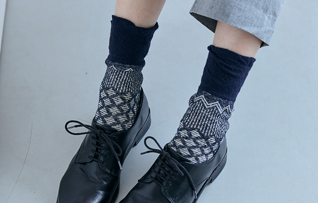 麻と綿の糸を掛け合わせて、さらっと心地よく