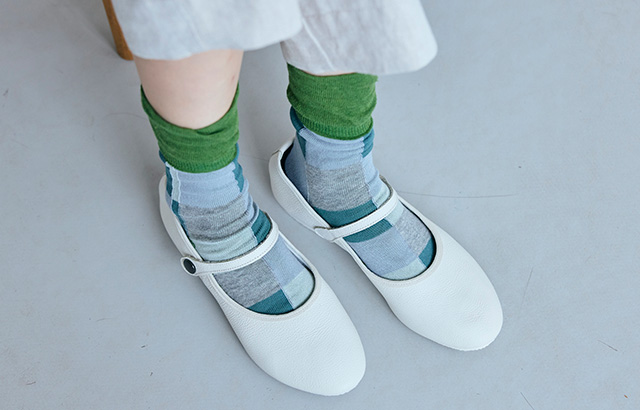 履き心地はやさしく、ずり落ちない