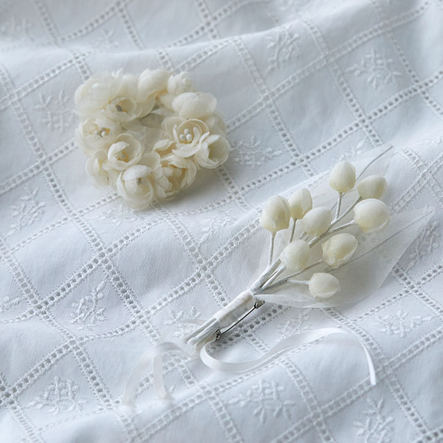 アトリエ染花と作る、希少な絹を使った花飾り