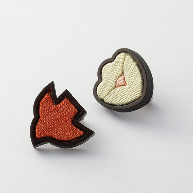 草木染めの木目込みアクセサリー