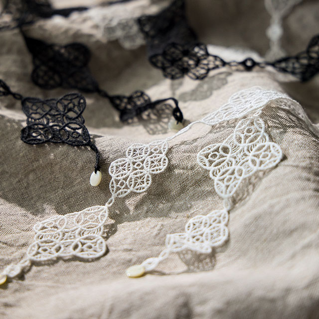 刺繍のラリエット