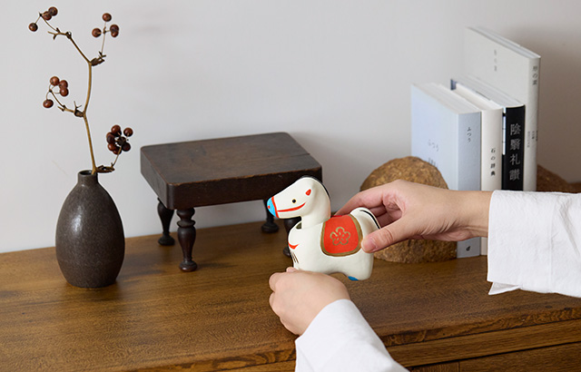 手仕事による素朴で愛らしい表情の張子