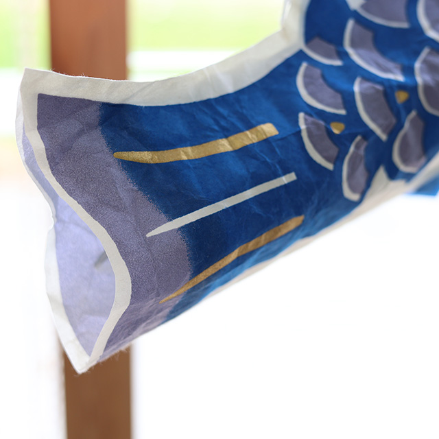 手漉き和紙を型染手染めともみ加工で丁寧に仕上げ