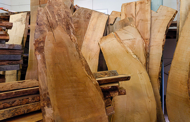 未活用の国産広葉樹を利用