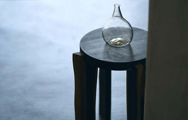 様々な用途に使える「木端（こば）の椅子」