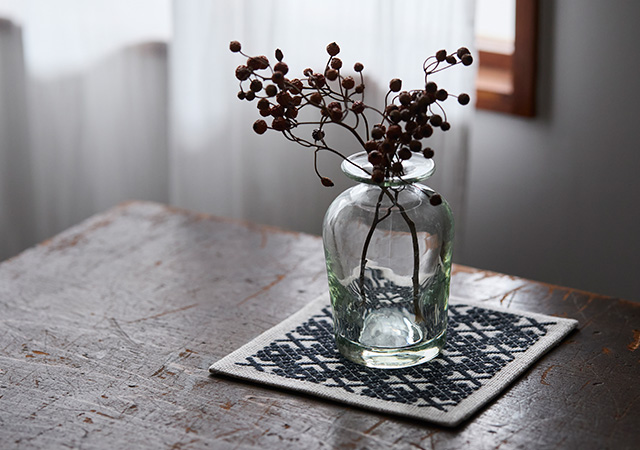 花器やオブジェの敷布に