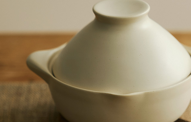 萬古焼で作った、高耐熱の土鍋