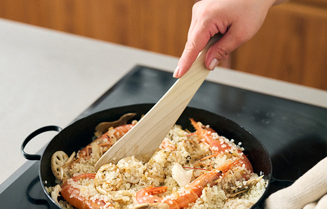 混ぜる、返す、すくう、と万能に使える