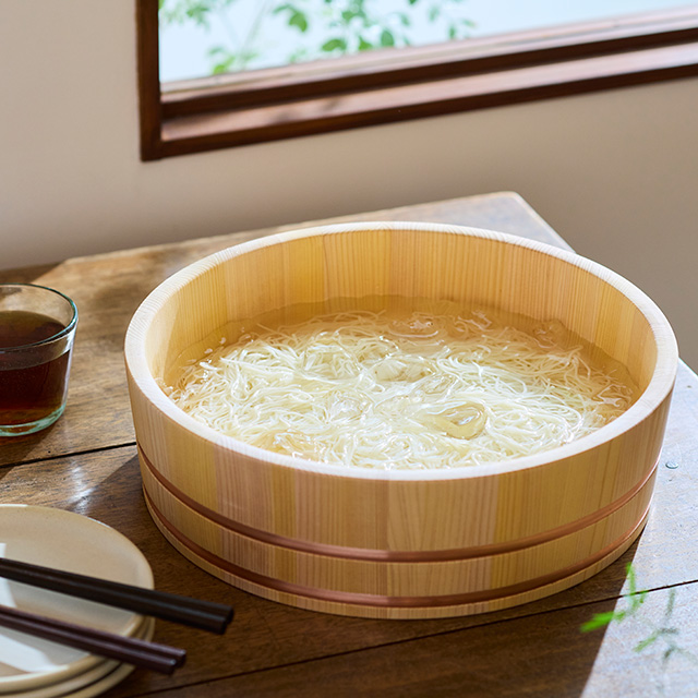 ちらし寿司や釜揚げうどんの盛り付けにも