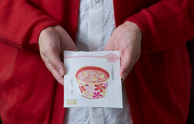 小さな贈りものに重宝する春のおしるこ