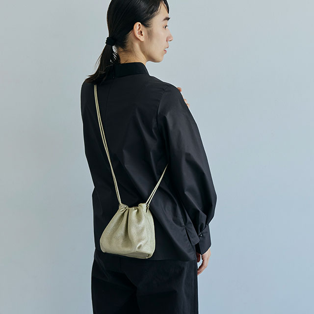 Inswirl KINCHAKU BAG MEDIUM