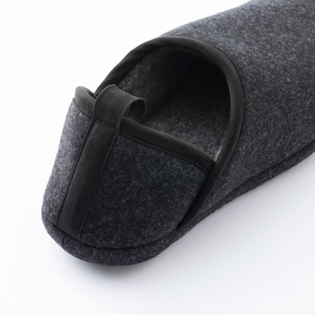 発熱綿(わた)のルームシューズ