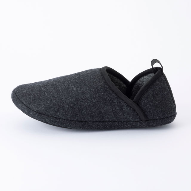 発熱綿(わた)のルームシューズ