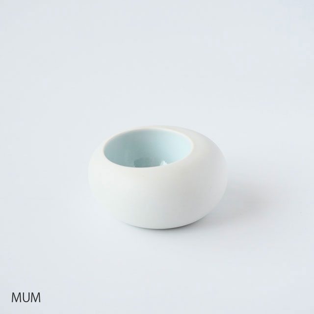 青白磁 花器 200　FEW