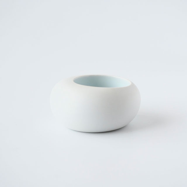 青白磁 花器 200　FEW