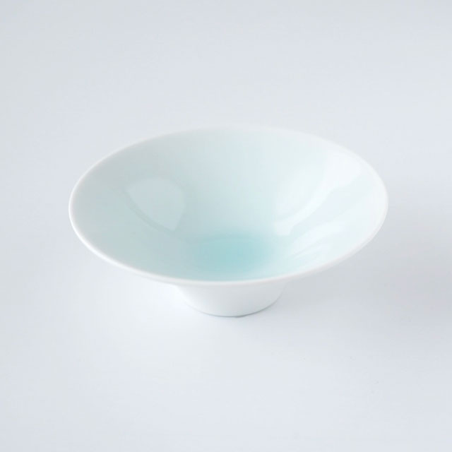 青白磁 花器 200　FEW