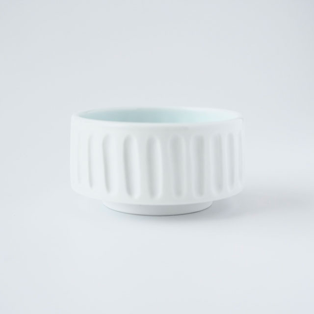 青白磁 花器 200　FEW