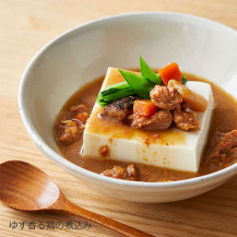 「サッと簡単、美味しい一品」産地のごはん　豆腐にかける缶詰