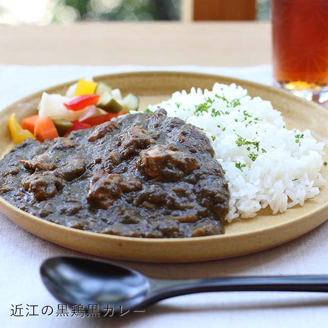 白菜と食べたい鶏だしラーメン・きのこと食べたい鯛だしラーメン・根菜の煮ごみカレー・近江黒鶏の黒カレー・牛すじすったてカレー