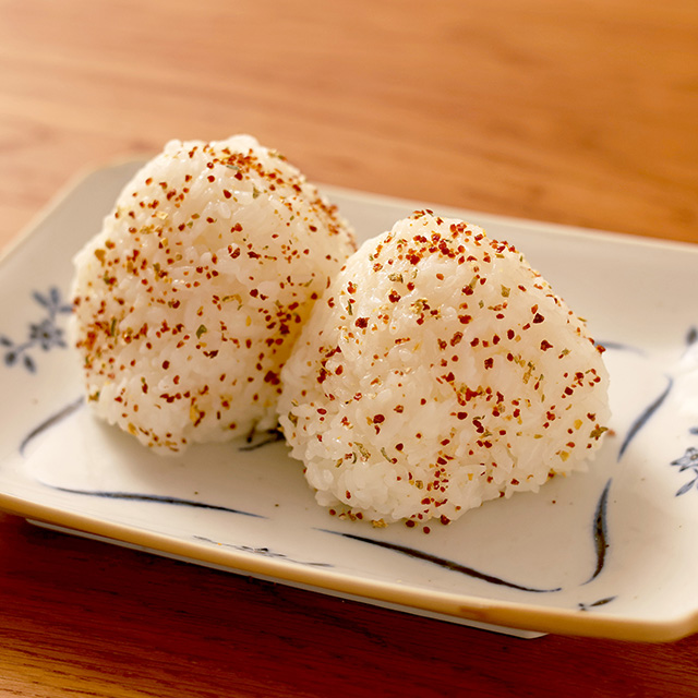 浪速釜焚和砂糖・淡路五色浜釜焚塩・吉野杉桶造純米酢・吉野杉桶造濃口醤油・瀬戸内芳麦味噌・国産素材の薬味味噌/麦塩麹