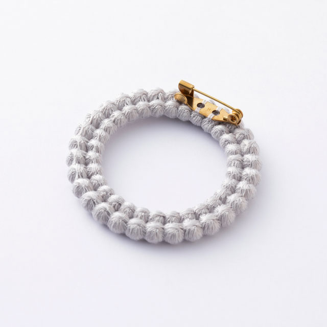 カーネーションの最中フロランタン／TRIPLE 0　サークルブローチ／番茶 小袋 エルダー番茶（NH45）