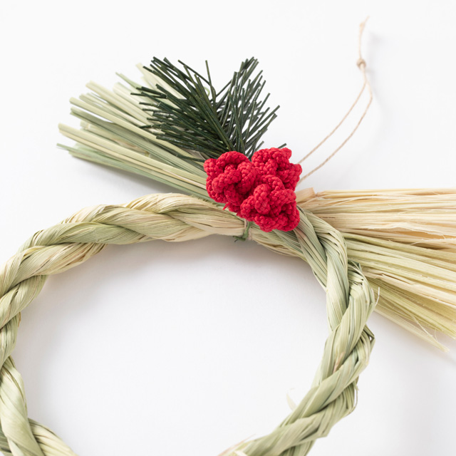 【WEB限定】お正月飾りセットC　小さな注連縄飾り　輪飾り・鏡餅　中・辻与製陶所 涙壺 赤絵　瓢箪型