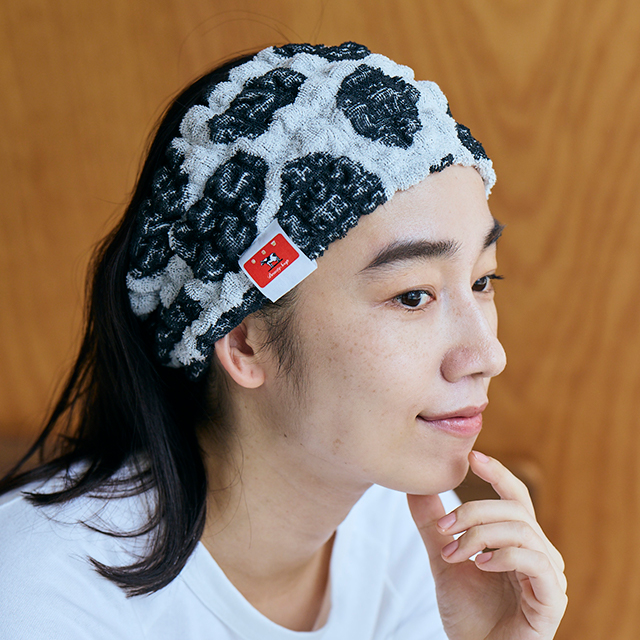 カウブランド赤箱コラボ モコモコタオルヘアーバンド 牛柄/カウブランド 赤箱ビューティクリーム