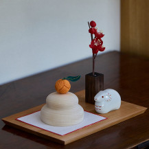 【正月先行予約商品・WEB限定】お正月飾りセットB 瀬戸焼の干支飾り 未・鏡餅 小・花飾り 梅(10月末~11月上旬発送)